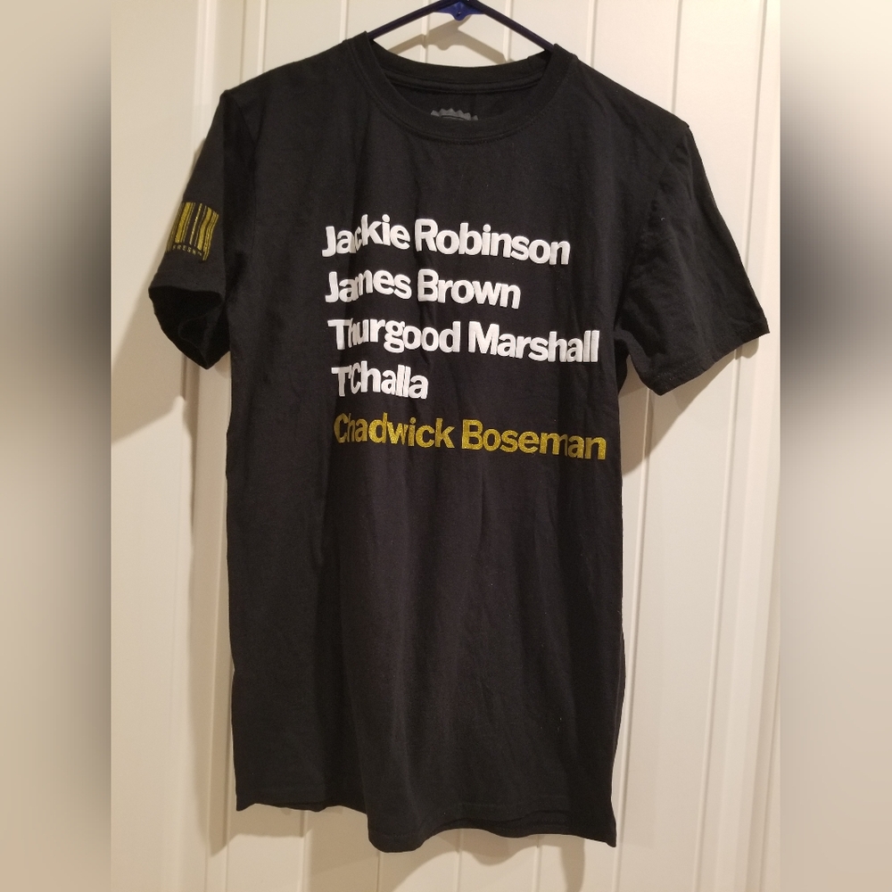 Black Tshirt with names on front.